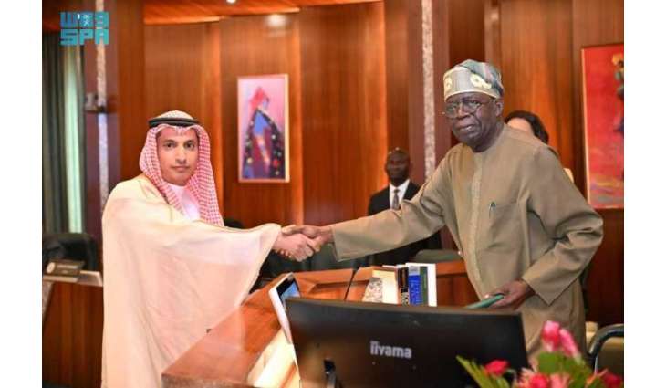 السفير البلوي يقدم أوراق اعتماده لرئيس جمهورية نيجيريا الاتحادية