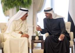 رئيس الدولة يستقبل حاكم أم القيوين وولي عهده
