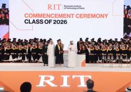 أحمد بن سعيد يشهد تخريج الدفعة الــ 15 من جامعة 