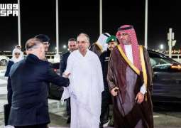 رئيس جمهورية ألبانيا يصل إلى جدة