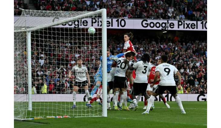 Arsenal beat Fulham 3-0 to extend Premier League lead