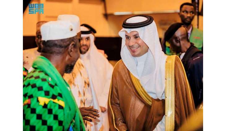 سفير خادم الحرمين الشريفين في غينيا كوناكري يودّع حجاج بيت الله الحرام