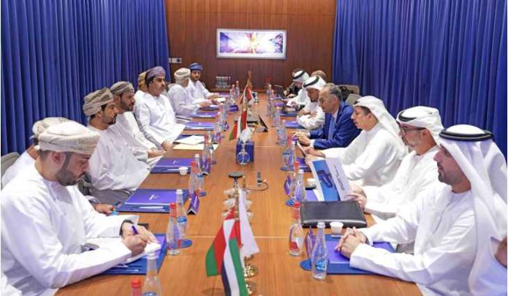 موانئ دبي العالمية تستعرض مع وفد عماني مستجدات التقدم المُحرَز في مشروع المنطقة الاقتصادية الخاصة بالروضة
