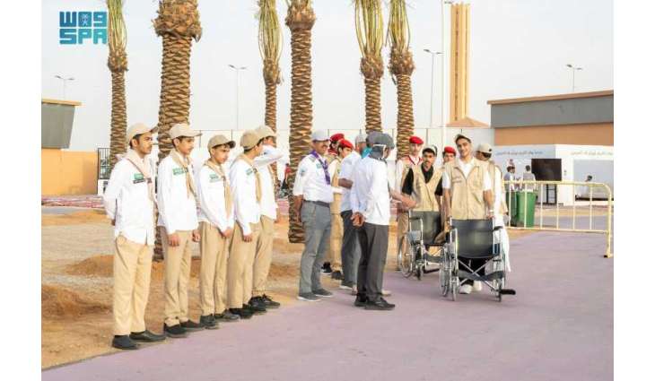 متطوعو الجوف يرسمون مشاهد إنسانية في خدمة ضيوف الرحمن بمدينة الحجاج بالشقيق