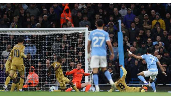 Manchester City beat Crystal Palace in Premier League