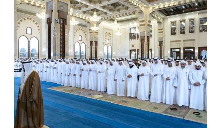 Hamdan bin Mohammed performs Eid Al-Adha prayer at Zabeel Grand Mosque