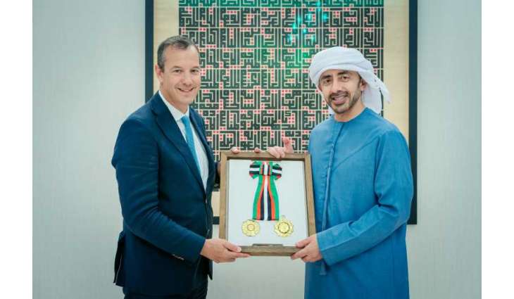 UAE President confers First Class Order of Independence on Ambassador of United Kingdom