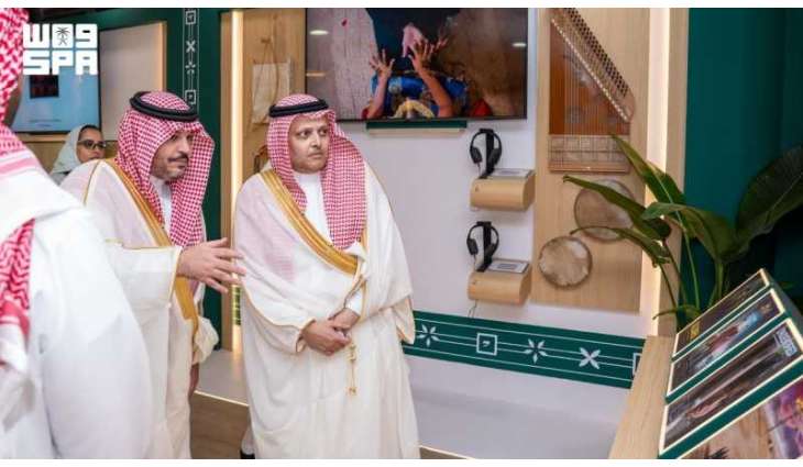السفير الأحمدي يزور جناح المملكة بمعرض كوالالمبور الدولي للكتاب 2026