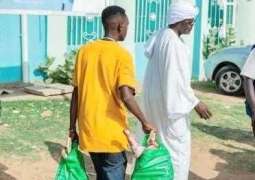 مركز الملك سلمان للإغاثة يوزع (300) أضحية في محلية كوستي بولاية النيل الأبيض في السودان