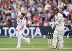 England suffer injury setback as Ollie Robinson ruled out of second Test against New Zealand