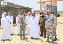 أمير منطقة جازان يتفقد مرسى 