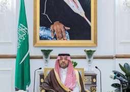 أمير الحدود الشمالية يستقبل أمين مركز الملك عبدالعزيز للتواصل الحضاري ويدشّن ملتقى 