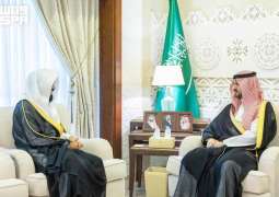 نائب أمير المنطقة الشرقية يستقبل رئيس المحكمة العامة بمحافظة القطيف