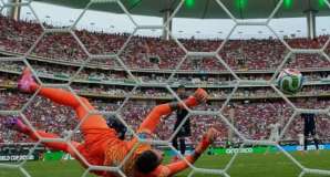 France, Spain top World Cup groups as Uruguay crash out