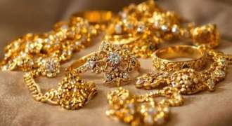 Gold jumps Rs7,250 per tola as global prices surge by $72.50 an ounce