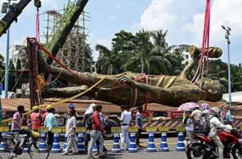 Lionel Messi’s 70-foot statue removed in Kolkata after safety concerns