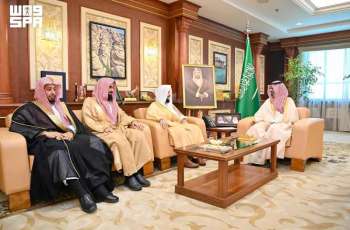 نائب أمير جازان يستقبل رئيس المحكمة الجزائية بالمنطقة
