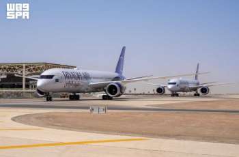 طيران الرياض يعلن وصول أول طائرتين في أسطوله الجديد من طراز بوينج 787-9 دريملاينر إلى مطار الملك خالد الدولي مخصصتين للرحلات التجارية