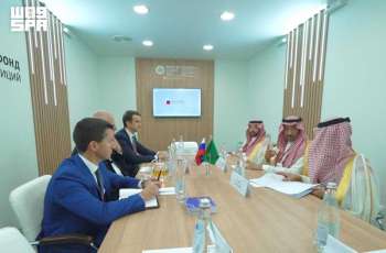 وزير الصناعة والثروة المعدنية يجتمع مع الرئيس التنفيذي لصندوق الاستثمار المباشر الروسي