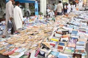 Sunday book market in Lahore struggles to retain readers in digital age