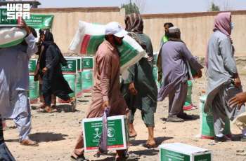 KSrelief Distributes 800 Food Baskets in Afghanistan