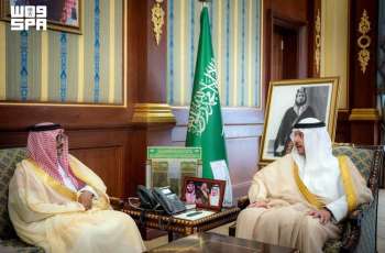 نائب أمير المدينة المنورة يستقبل رئيس جمعية طيبة للإسكان التنموي