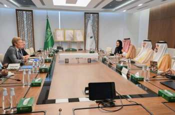 المشرف العام على مركز الملك سلمان للإغاثة يلتقي المدير التنفيذي بالإنابة ببرنامج الأغذية العالمي