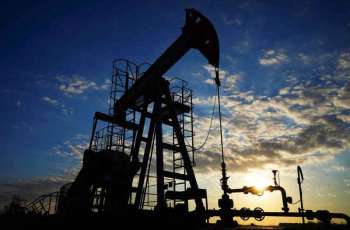 Oil falls to lowest levels since March, Brent settles at $87.33 per barrel