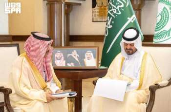 نائب أمير منطقة مكة المكرمة يستقبل أمين محافظة الطائف
