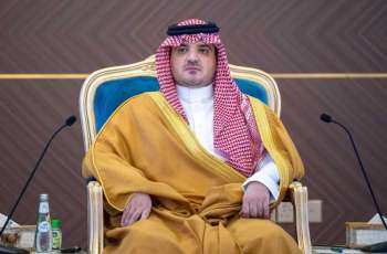 الأمير عبدالعزيز بن سعود يلتقي أهالي منطقة الباحة وينقل لهم تحيات القيادة