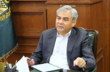 وزیر الداخلیة محسن نقوي یصل ایران في زیارة رسمیة