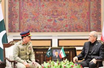 Iranian President meets Field Marshal Asim Munir, discusses regional peace, bilateral ties