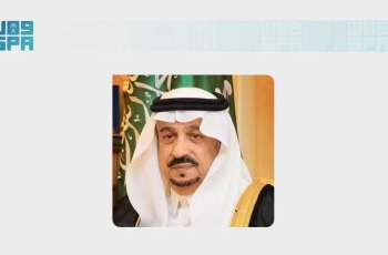أمير منطقة الرياض يعزي سعود بن عبدالرحمن الدغيثر في وفاة والده