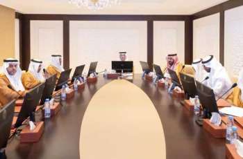 محافظ الأحساء يطّلع على البرامج الصيفية لجمعية بصمات