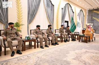 محافظ الطائف يقلّد عددًا من منسوبي شرطة المحافظة رتبهم الجديدة
