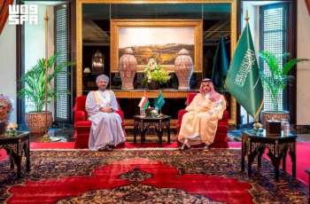 Minister of Foreign Affairs Meets His Omani Counterpart