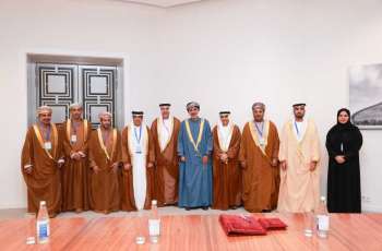 FNC First Deputy Speaker meets Oman's Shura Council Chairman at OIC conference