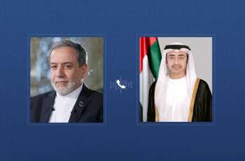 عبدالله بن زايد يتلقى اتصالا هاتفيا من وزير خارجية إيران