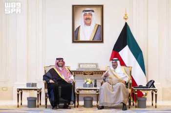 ولي عهد دولة الكويت يستقبل الأمير تركي بن محمد بن فهد