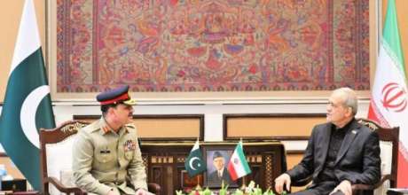 Iranian President meets Field Marshal Asim Munir, discusses regional peace, bilateral ties