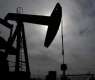 Oil prices edge lower as US-Iran talks uncertainty keeps markets cautious
