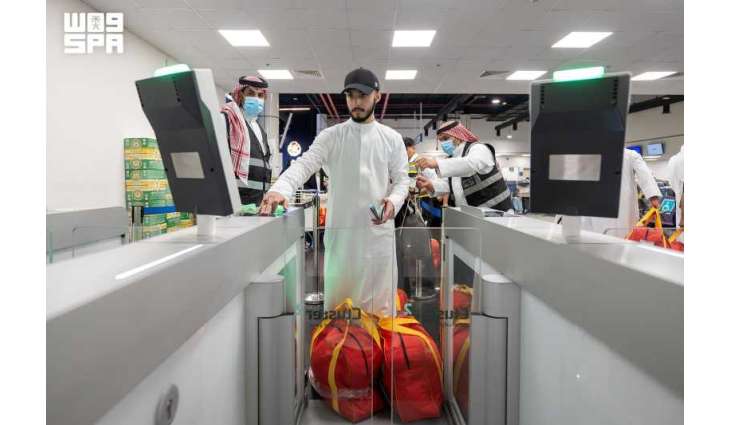 مطار الطائف الدولي يُنهي إجراءات مغادرة ضيوف الرحمن في عددٍ من الدول