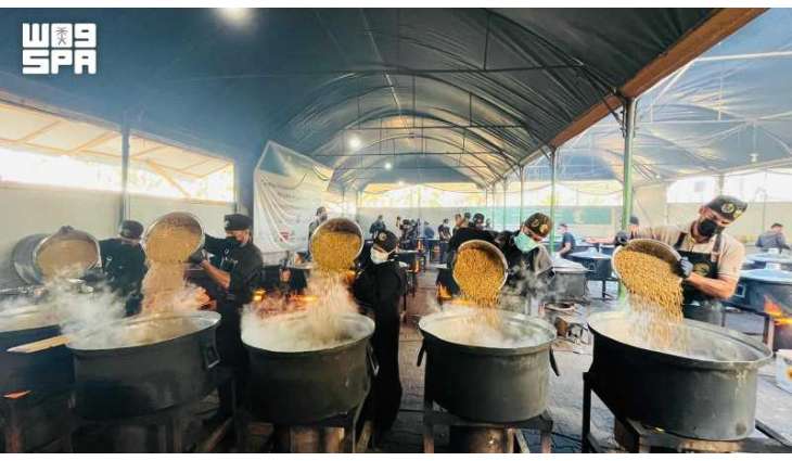 KSrelief Distributes 24,800 Hot Meals in Central and Southern Gaza Strip