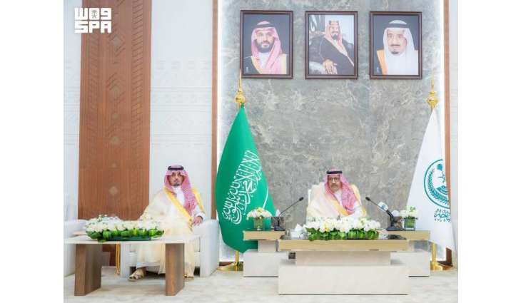 أمير منطقة الباحة ونائبه يستقبلان عددًا من أصحاب الفضيلة والمعالي والمسؤولين بالقطاعات الحكومية في المنطقة