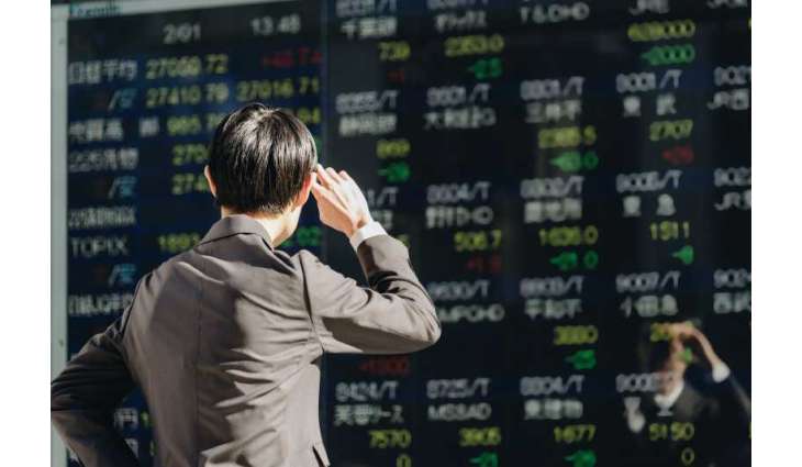 Japan’s Nikkei slumps, yen trades above 160 per dollar