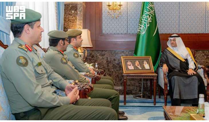 محافظ الأحساء يستقبل مدير جوازات المنطقة الشرقية