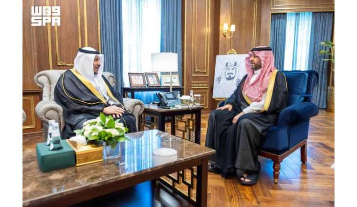 أمير الحدود الشمالية يستقبل مدير فرع وزارة البيئة والمياه والزراعة المكلّف