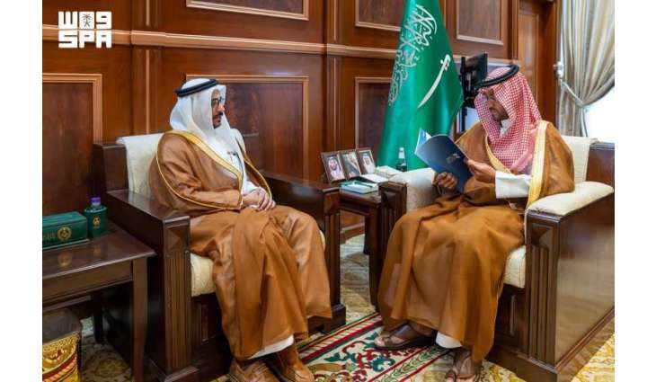 نائب أمير حائل يستقبل مدير فرع هيئة حقوق الإنسان بالمنطقة