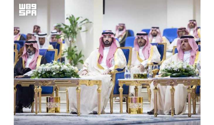 سمو وزير الحرس الوطني يرعى حفل تخريج الدفعة الـ 42 من طلبة برنامج بكالوريوس العلوم العسكرية ودورة التأهيل العسكري للضباط الجامعيين الـ 37