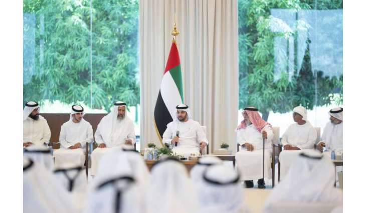 Hamdan bin Zayed receives citizens at Al Dhannah Palace, commends outstanding talent in Al Dhafra Region